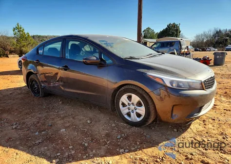 2017 Kia Forte Lx z USA, uszkodzony, nr VIN 3KPFK4A70HE073914